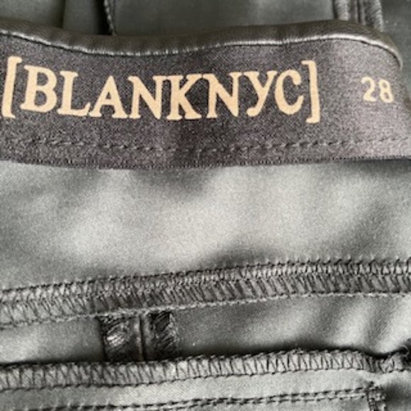 BLANK NYC Black Pussy cat Vegan Leather Leggings - Picture 10 of 12